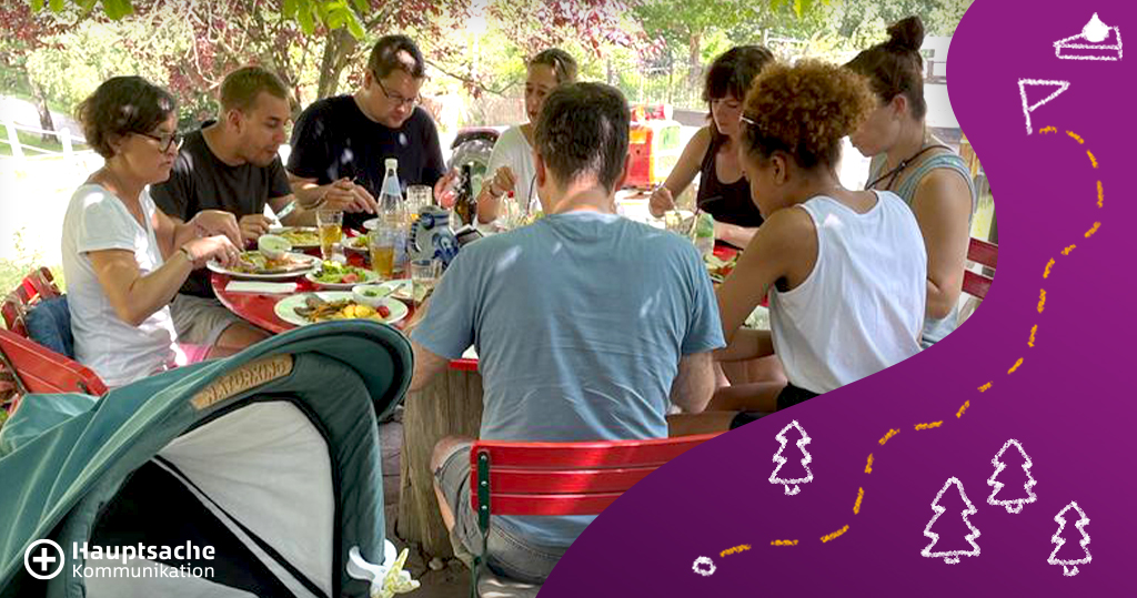 Das HK-Team beim Essen nach einer langen Wanderung